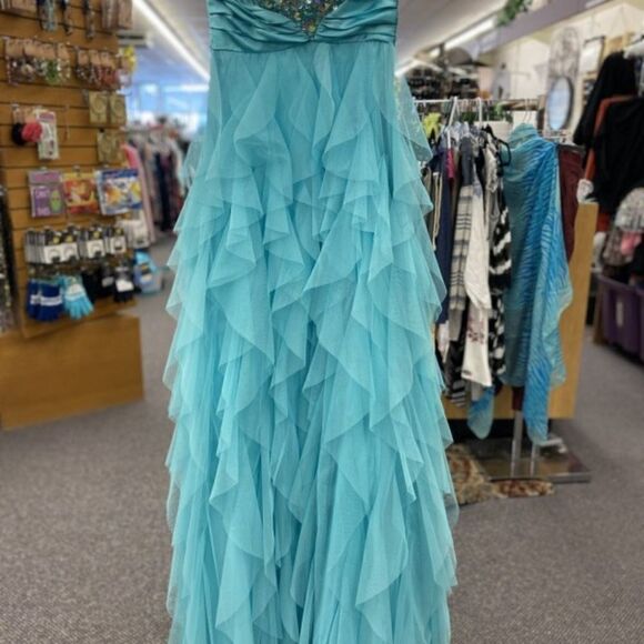 Masquerade
Ladies Sm Teal Strapless Wave Style Gown - Picture 2 of 5
